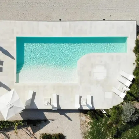 Manor In Marche With Pool & Adriatic Views Вилла Монсано