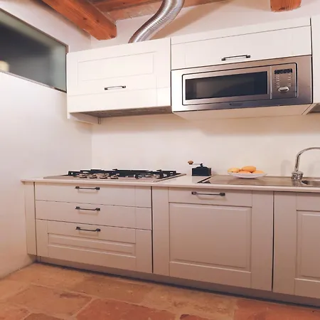 Manor In Marche With Pool & Adriatic Views Вилла *