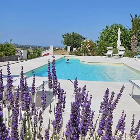 فيلة Manor In Marche With Pool & Adriatic Views